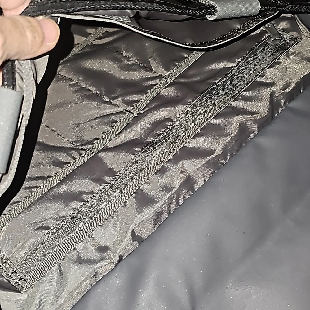 Tesla timbuk2 computer